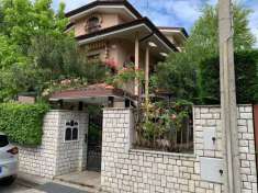 Foto Villa bifamiliare in vendita a Monfalcone