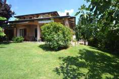 Foto Villa bifamiliare in vendita a Montechiarugolo