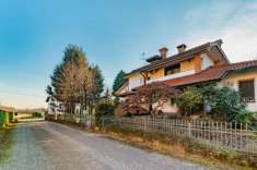Foto Villa bifamiliare in vendita a Origgio - 8 locali 585mq