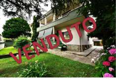 Foto Villa bifamiliare in vendita a Paderno Dugnano