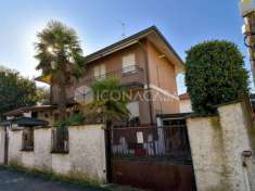 Foto Villa bifamiliare in vendita a Parabiago