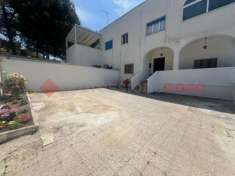 Foto Villa bifamiliare in vendita a Pulsano