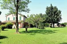 Foto Villa bifamiliare in vendita a Ravenna - 9 locali 350mq