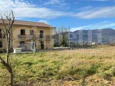 Foto Villa bifamiliare in vendita a Rieti