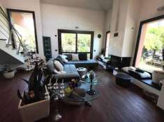 Foto Villa bifamiliare in vendita a Rimini