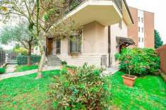 Foto Villa bifamiliare in vendita a Rozzano