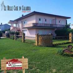 Foto Villa bifamiliare in vendita a Sellia Marina