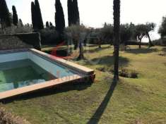 Foto Villa bifamiliare in vendita a Sirmione