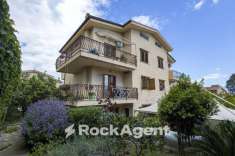 Foto Villa bifamiliare in vendita a Soverato
