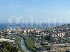 Foto Villa bifamiliare in vendita a Taggia