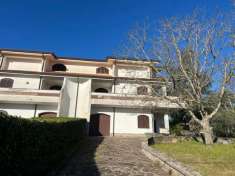Foto Villa bifamiliare in vendita a Torre Cajetani