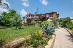 Foto Villa bifamiliare in vendita a Trezzano Rosa