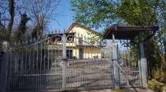 Foto Villa con 2 appartamenti indipendenti + 13000 mq terreno - Montemiletto AV
