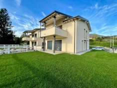 Foto VILLA CON IMPAGABILE VISTA SUL LAGO - NUOVA E MAI ABITATA