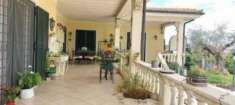 Foto Villa con piscina Ardeatina