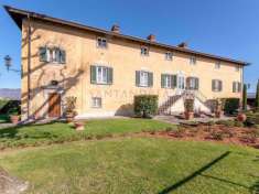 Foto Villa con posto auto in vendita Lucca  