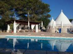 Foto VILLA CON TRULLI REALI E PISCINA. PREZZO MOLTO  TRATTABILE!