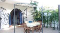 Foto Villa di 100 m con pi� di 5 locali in vendita a Gallipoli