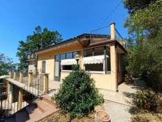Foto VILLA di 11 vani e di 350 mq (CAMAIORE) rif. 1053