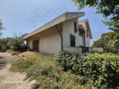 Foto VILLA di 11 vani e di 400 mq (MESSINA) rif. 2VS17751