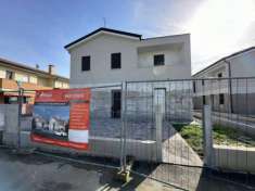 Foto Villa di 135 m con pi di 5 locali e box auto in vendita a Pontecchio Polesine