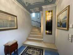 Foto Villa di 140 m con pi di 5 locali in vendita a Padenghe sul Garda