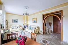 Foto Villa di 151 m con 4 locali e box auto doppio in vendita a Varese