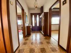 Foto Villa di 160 m con 5 locali e box auto doppio in vendita a Padova