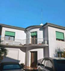 Foto Villa di 163 m con 5 locali in vendita a Castelfranco Veneto