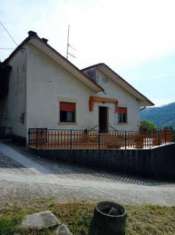 Foto Villa di 168 m con 5 locali e box auto doppio in vendita a Val Liona