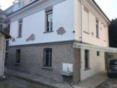 Foto Villa di 170 m con pi di 5 locali in vendita a Tortona