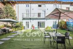 Foto Villa di 200 m con 5 locali in vendita a Varese