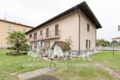 Foto Villa di 203 m con pi di 5 locali e box auto in vendita a Cocquio-Trevisago