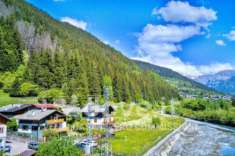 Foto Villa di 220 m con pi di 5 locali in vendita a Valdisotto