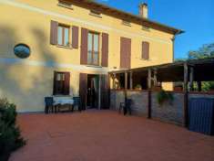 Foto Villa di 231 m con 5 locali e box auto doppio in vendita a Bomporto