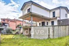 Foto Villa di 240 m con 4 locali e box auto doppio in vendita a Ripi [rif. DV-11297]