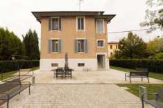 Foto Villa di 265 m con pi di 5 locali in vendita a Modena