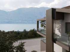 Foto Villa di 299 m con 4 locali e box auto doppio in vendita a Porto Valtravaglia