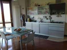 Foto Villa di 300 m con pi di 5 locali in vendita a Modena
