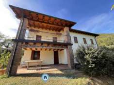 Foto Villa di 320 m con 5 locali e box auto in vendita a Galzignano Terme
