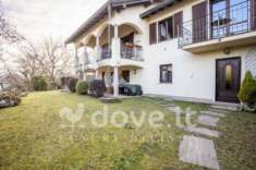 Foto Villa di 320 m con pi di 5 locali e box auto doppio in vendita a Mercallo