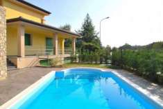 Foto Villa di 362 m con pi di 5 locali in vendita a Soiano del Lago
