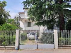 Foto Villa di 387 m con pi di 5 locali e box auto doppio in vendita a Treviso