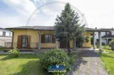 Foto VILLA di 4 vani e di 140 mq (ALBUZZANO - Vigalfo) rif. CC6256