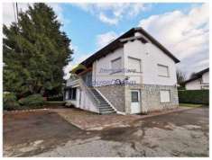 Foto Villa di 414 m con pi di 5 locali e box auto in vendita a Castelletto Sopra Ticino