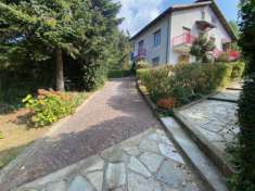 Foto Villa di 4260 m con pi di 5 locali e box auto doppio in vendita a Torino