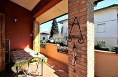 Foto Villa di 437 m con pi di 5 locali e box auto in vendita a Carpi