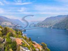 Foto Villa di 460 m con 5 locali in vendita a Como