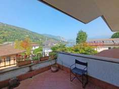 Foto Villa di 495 m con pi di 5 locali e box auto in vendita a Stresa