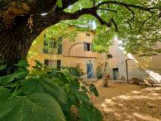 Foto Villa di 550 m con pi di 5 locali in vendita a San Lazzaro di Savena